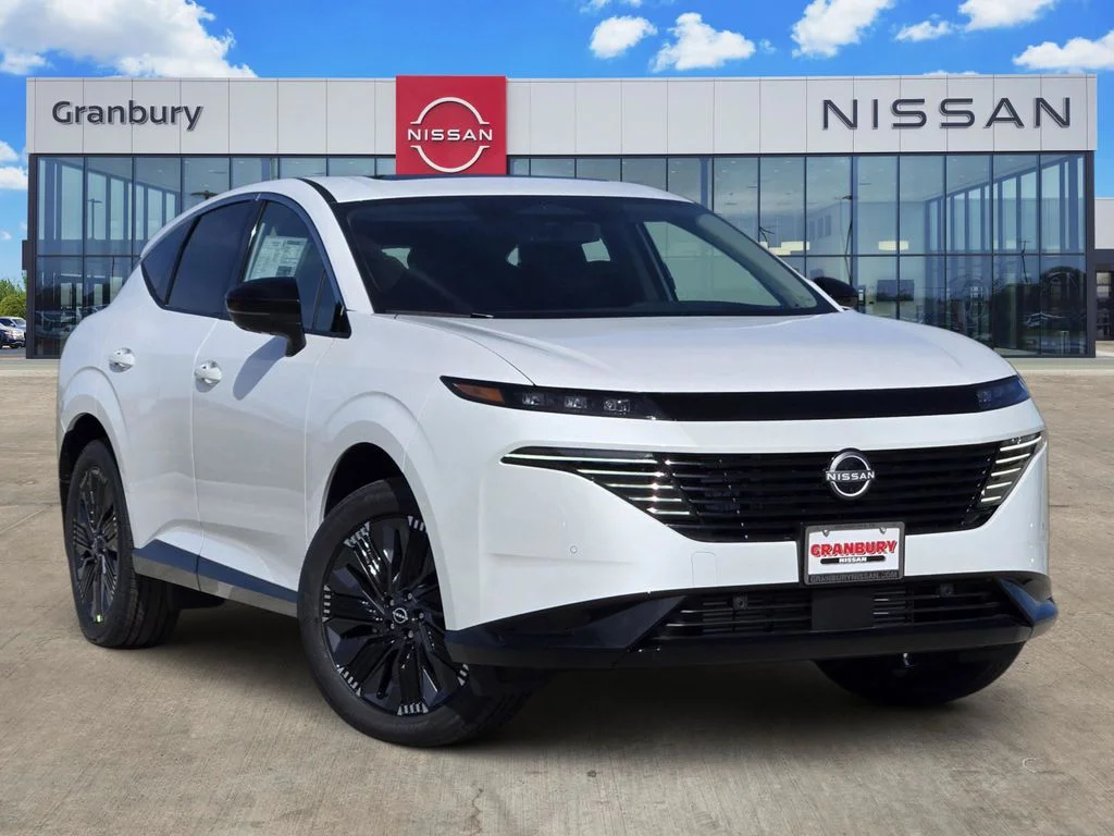 New 2026 Everest White Pearl TriCoat Nissan Platinum image 1