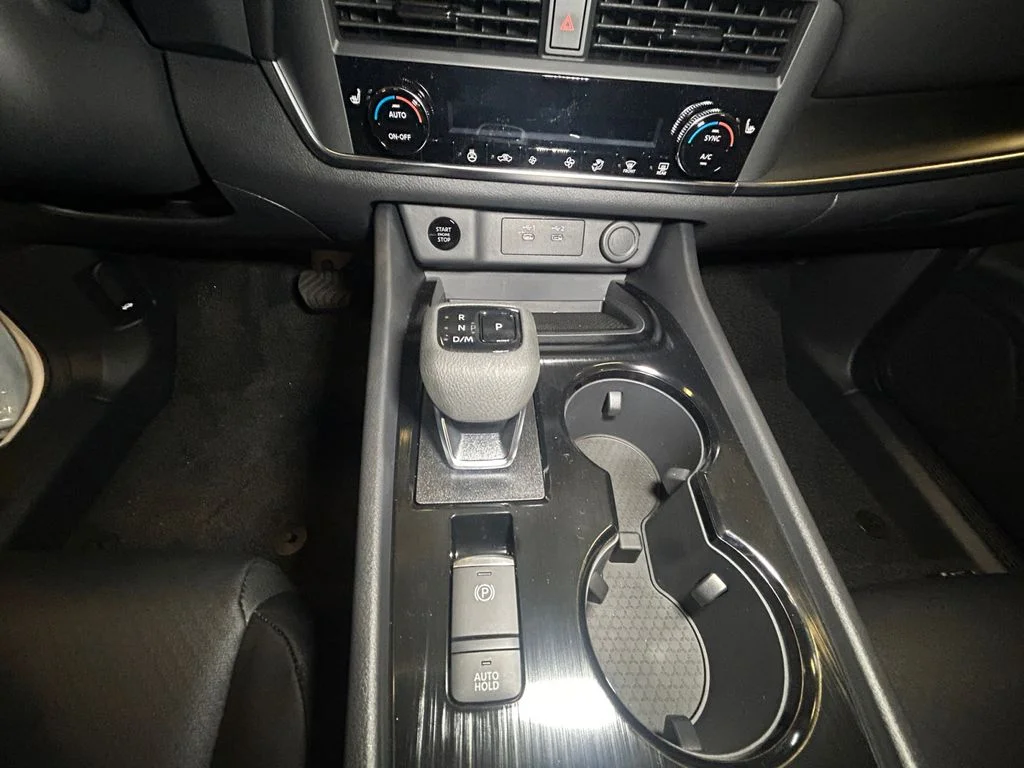 New 2026 Everest White Pearl Tricoat Nissan Dark Armor image 11