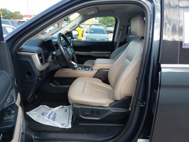 Used 2024 Blue Ford XLT image 26