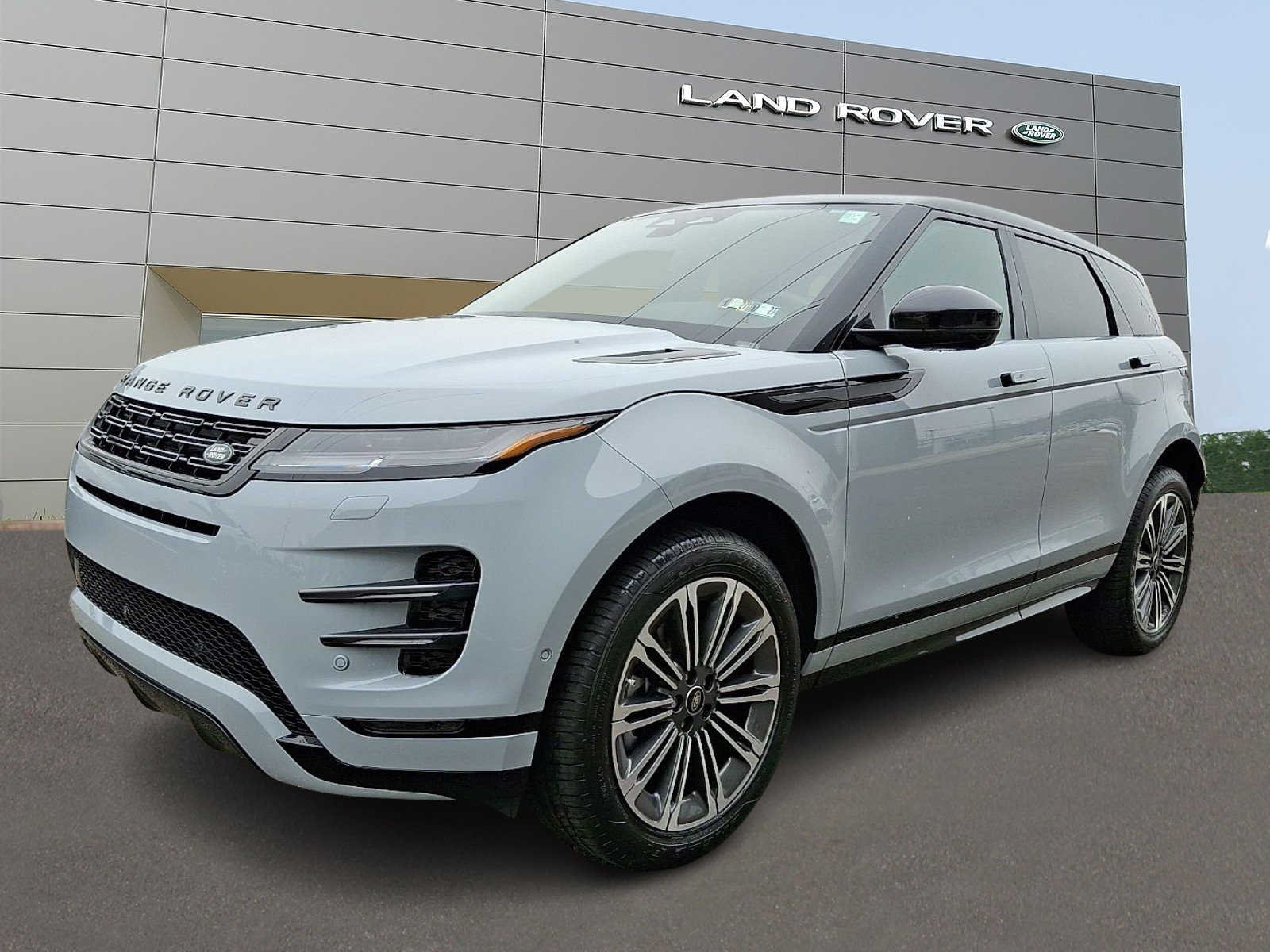 2026 Land Rover Range Rover Evoque Dynamic SE