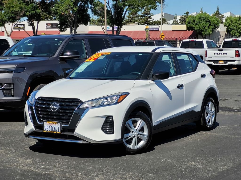 Used 2022 White Nissan S image 8