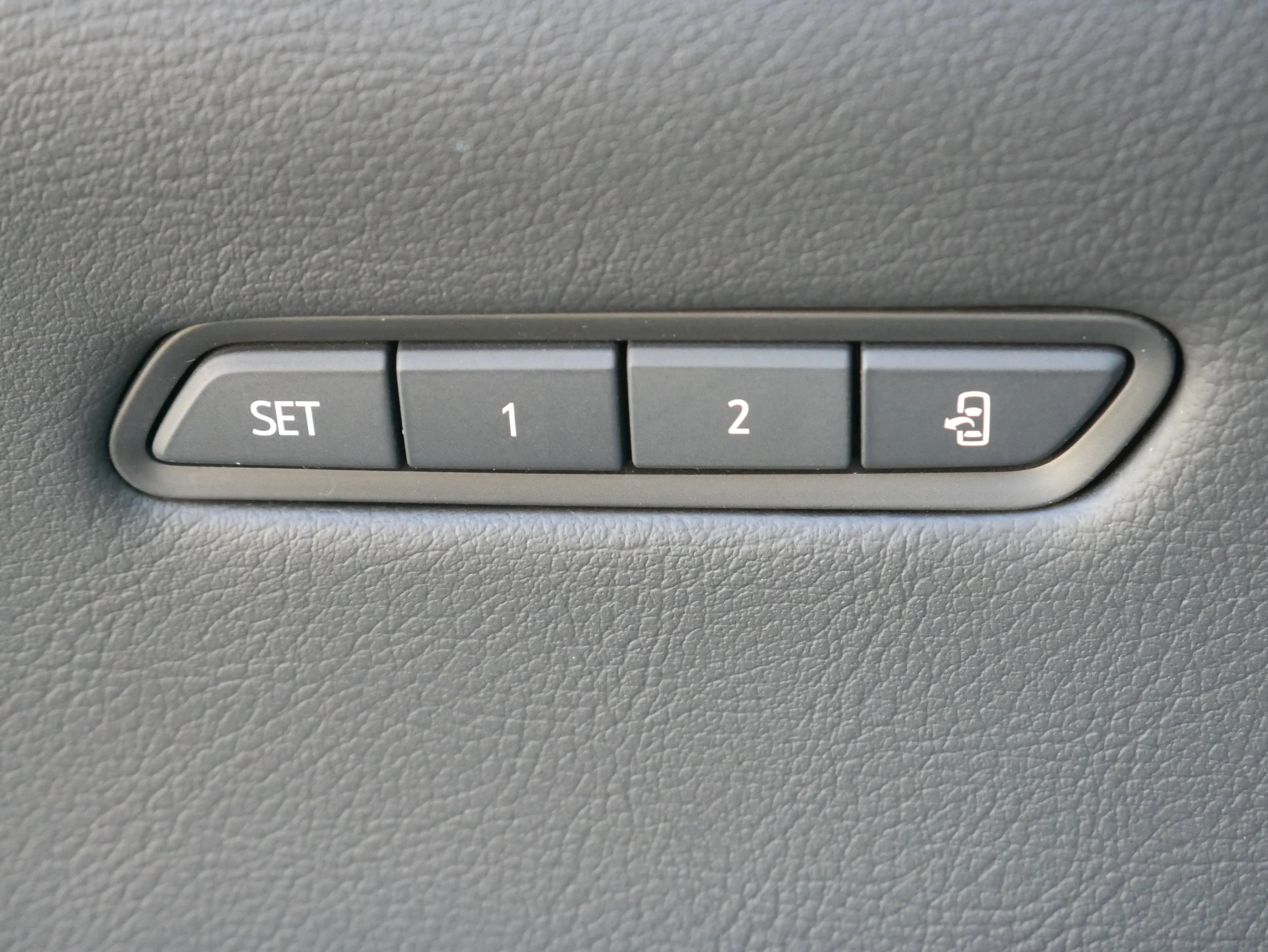 Used 2022 Rosewood Metallic Cadillac Sport image 32