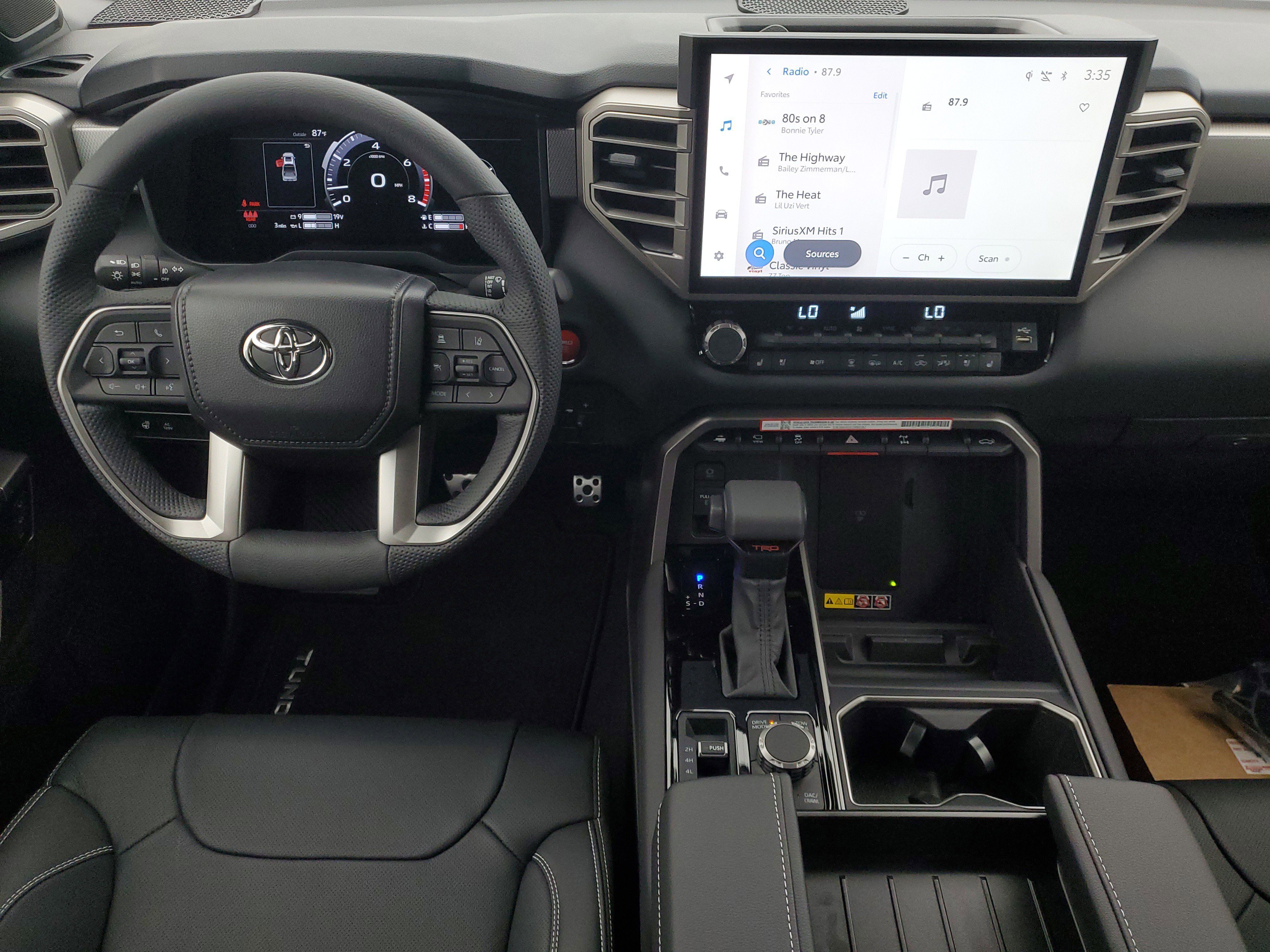 2026 Toyota Tundra Limited - Photo 16