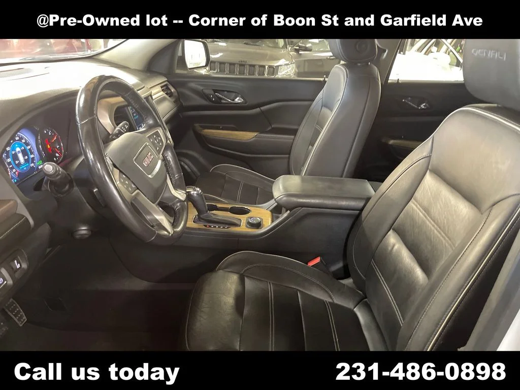 Used 2018 White GMC Denali image 14