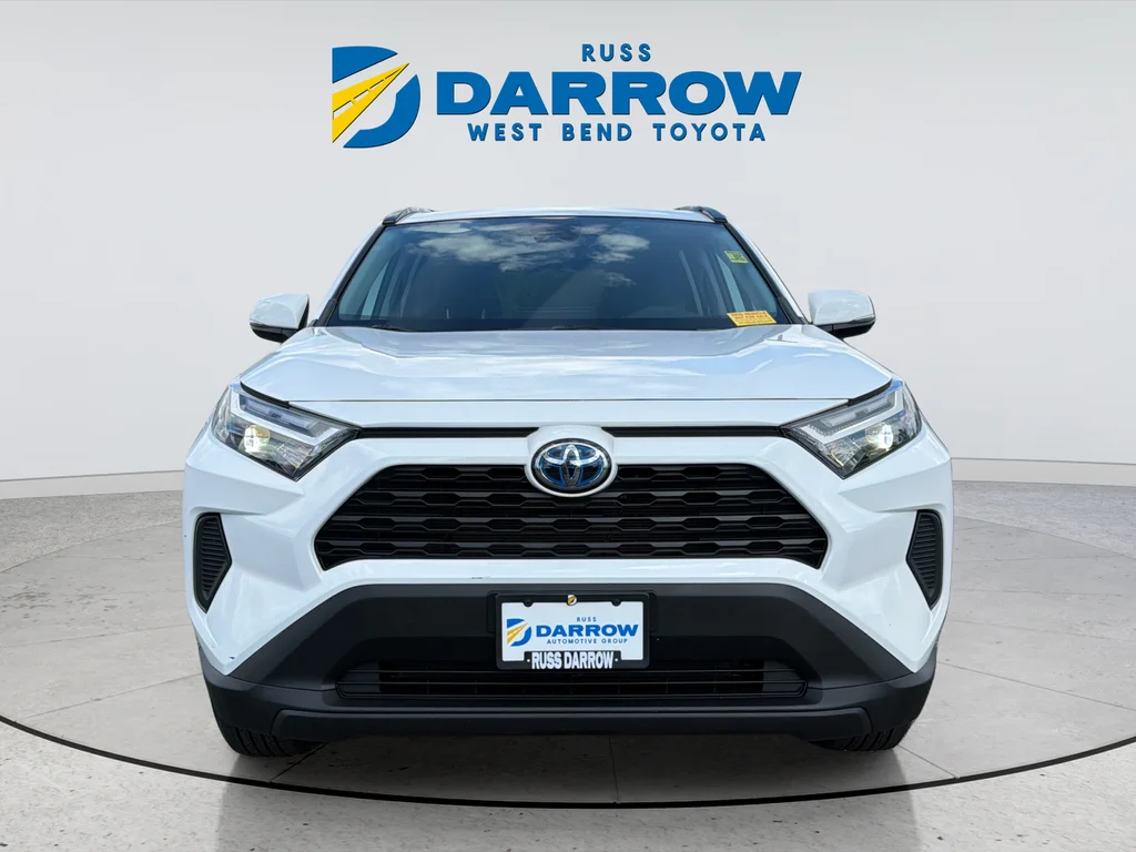 Used 2023 White Toyota XLE image 8
