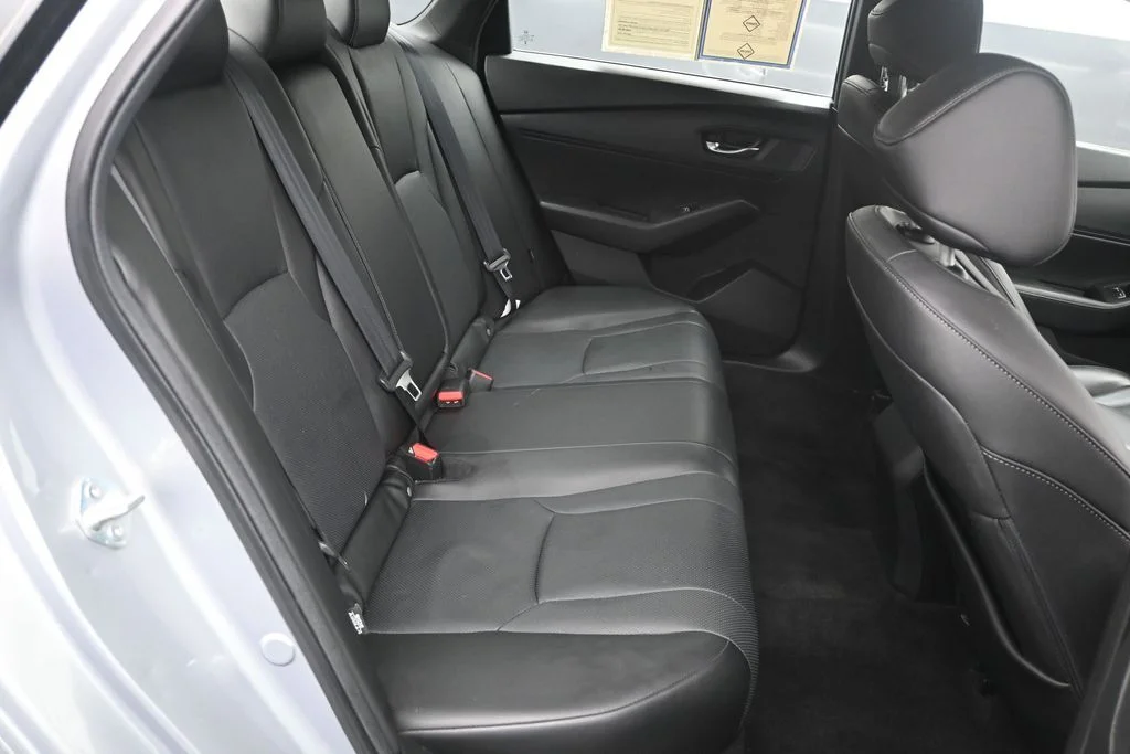 Used 2024 Solar Silver Metallic Honda Sport-L image 12
