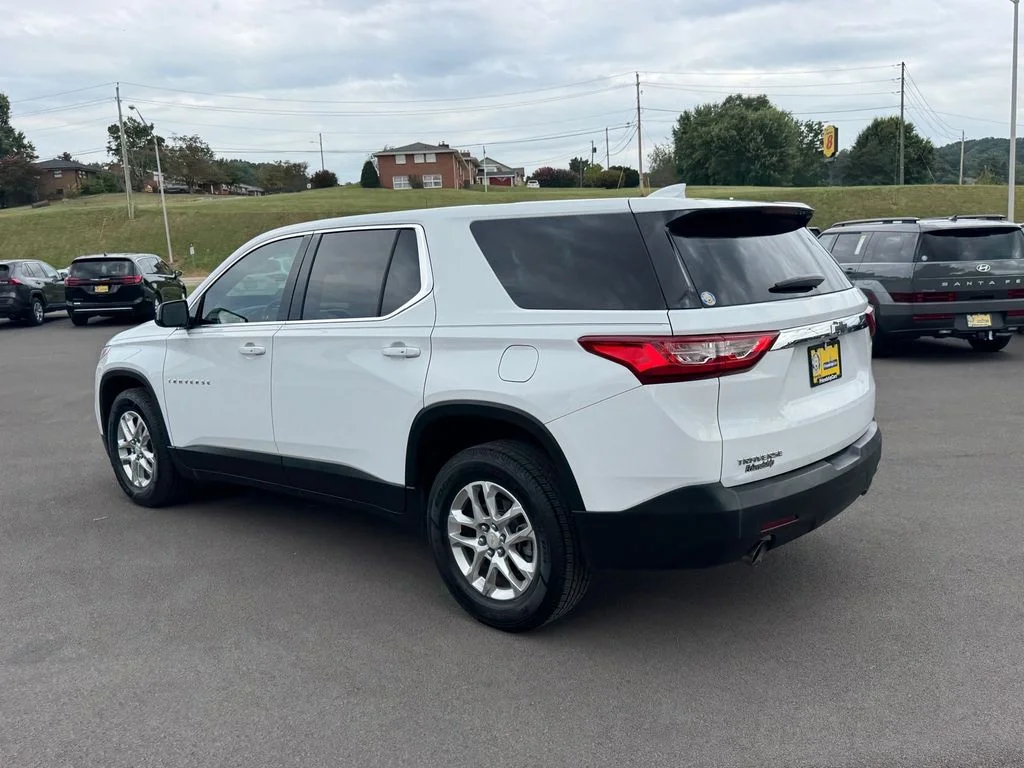 Used 2020 White Chevrolet LS image 5