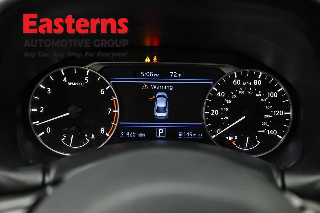 Used 2023 Gray Nissan 2.5 SR image 18