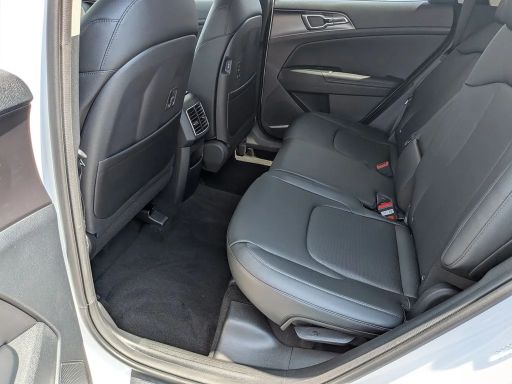 New 2026 White Pearl Kia EX image 47