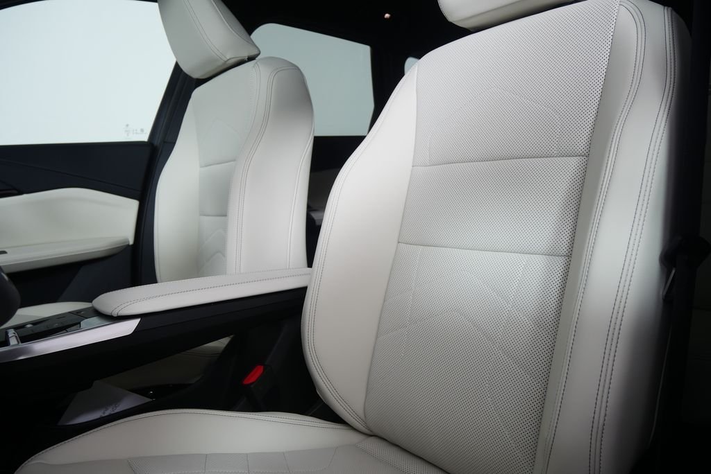 2026 BMW X1 28i - Photo 11