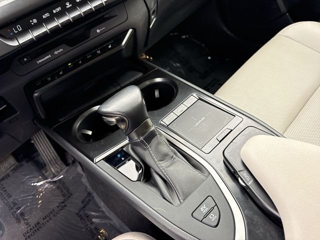 2019 Lexus UX Hybrid 250h - Photo 21