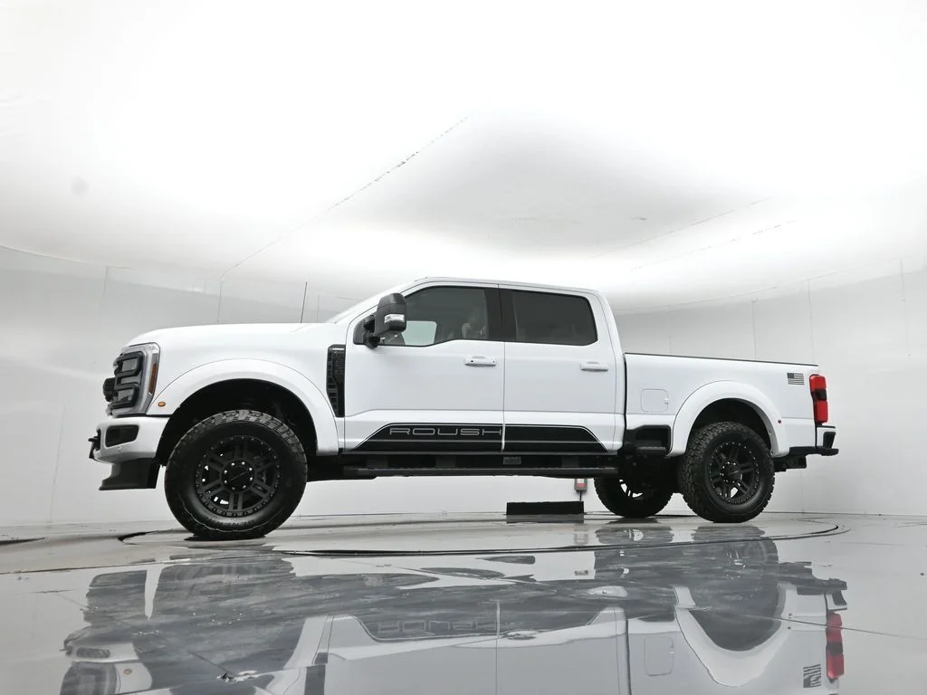New 2026 Oxford White Ford Lariat image 54