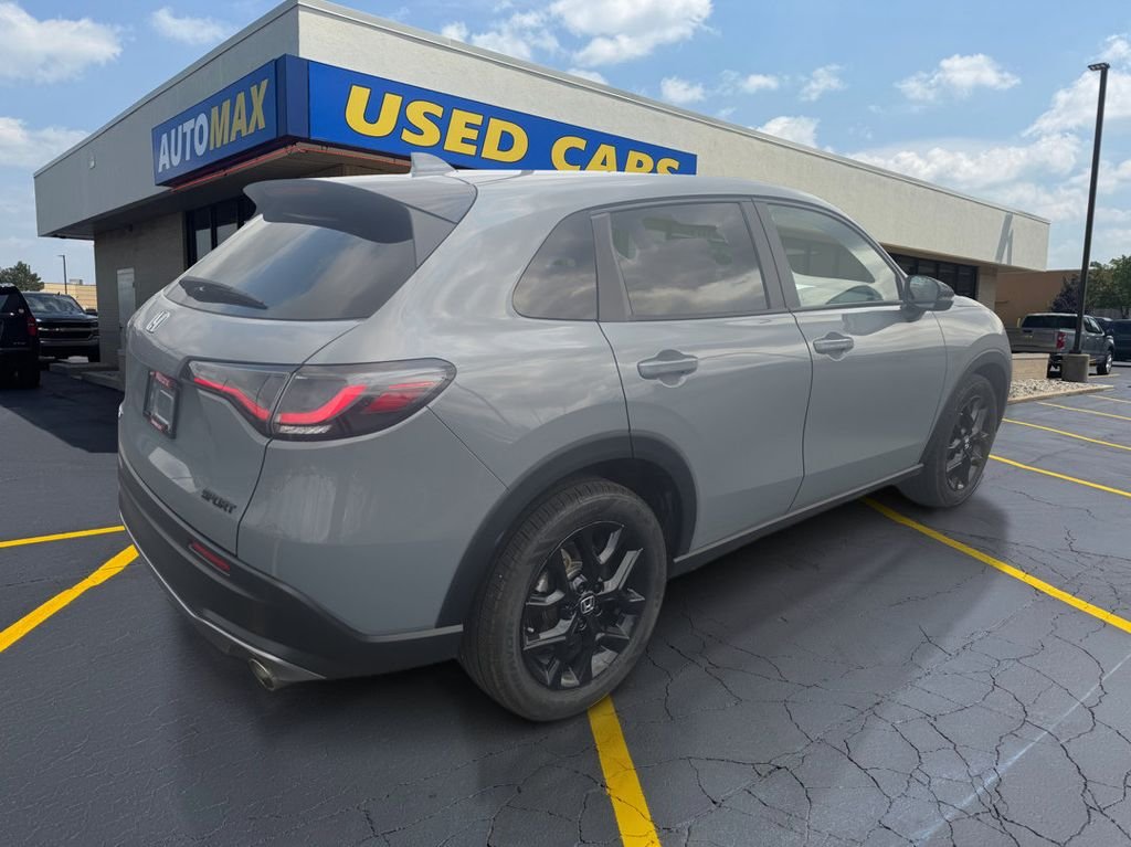 Used 2025 Urban Gray Pearl Honda Sport image 5
