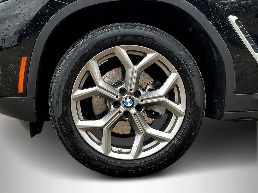 Used 2023 Jet Black BMW xDrive30i image 33