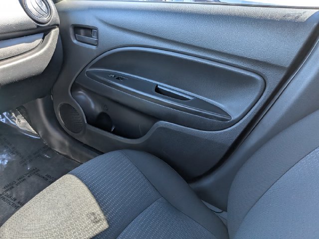 Used 2022  Mitsubishi ES image 12
