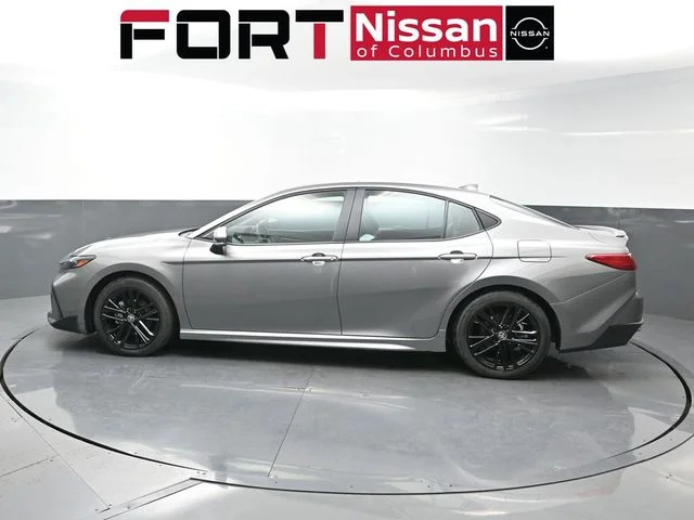 Used 2026  Toyota SE image 4