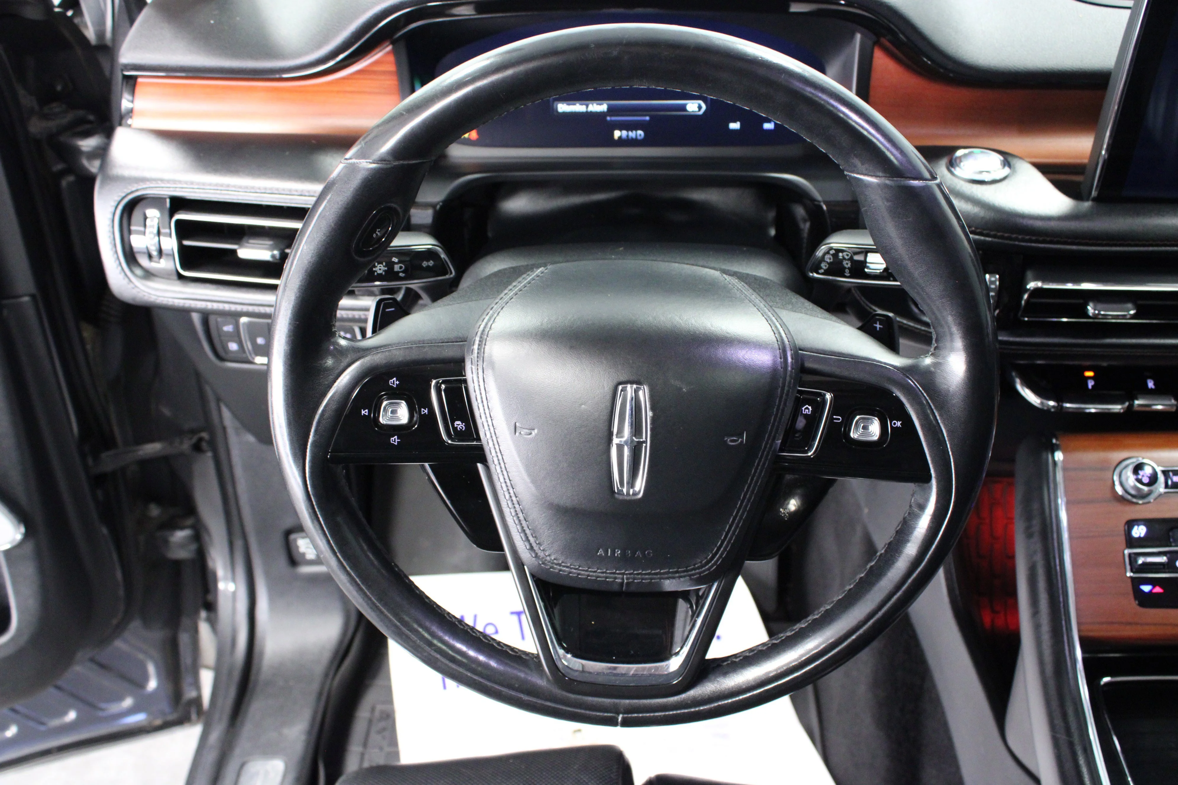 Used 2020 Magnetic Gray Lincoln Grand Touring image 18