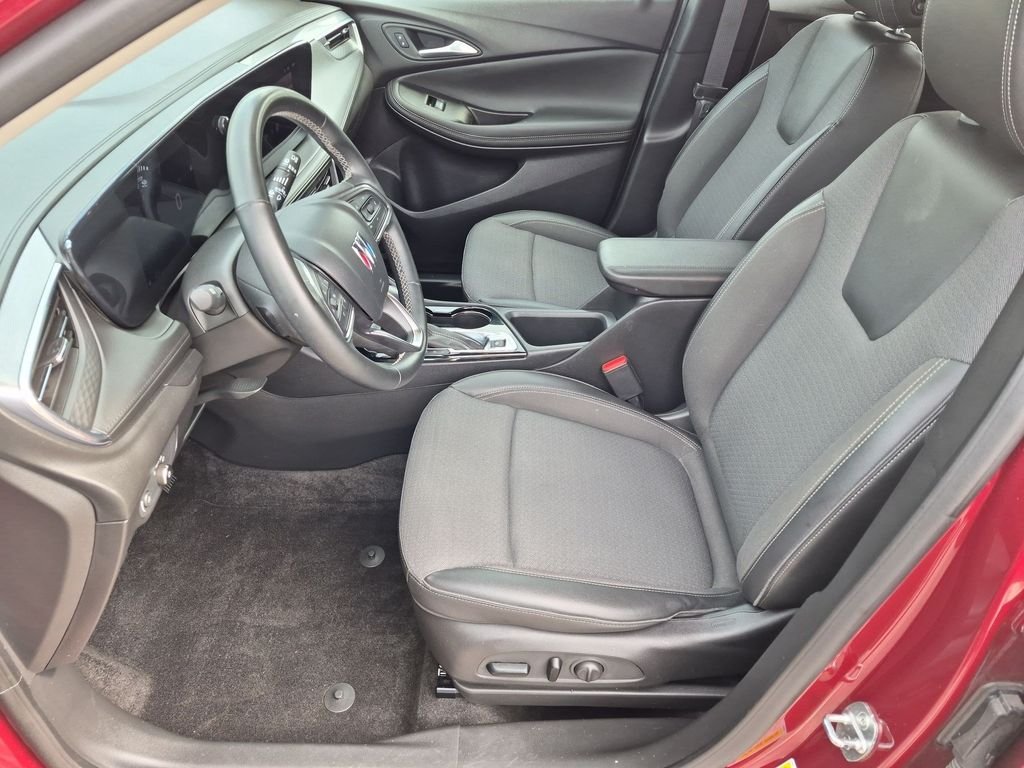 Used 2024 Red Buick Preferred image 10