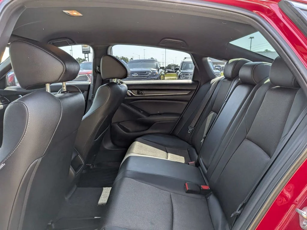 Used 2020  Honda Sport image 12