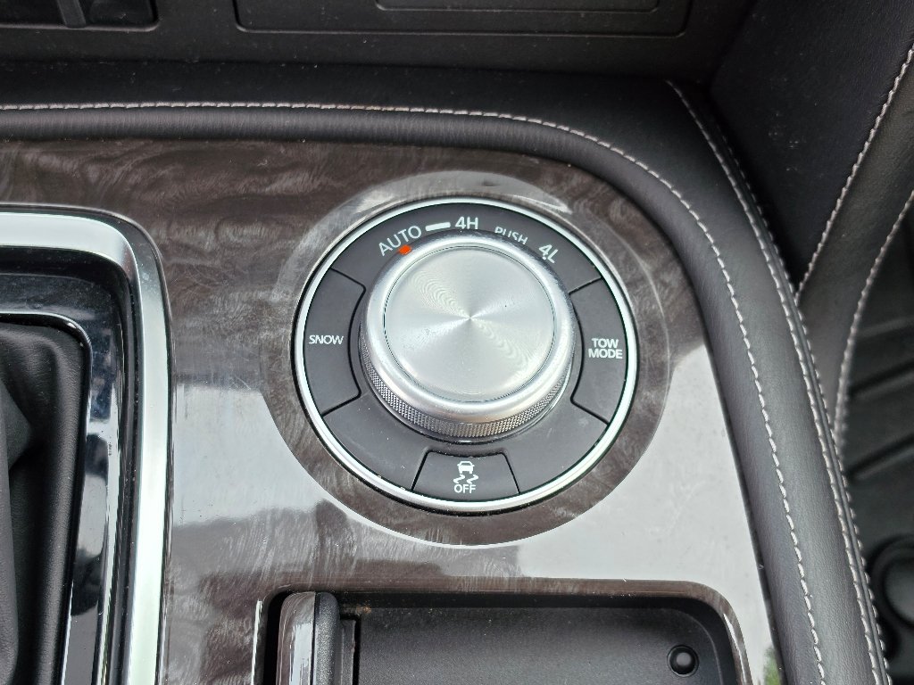 Used 2023 Aspen White TriCoat Nissan Platinum image 16