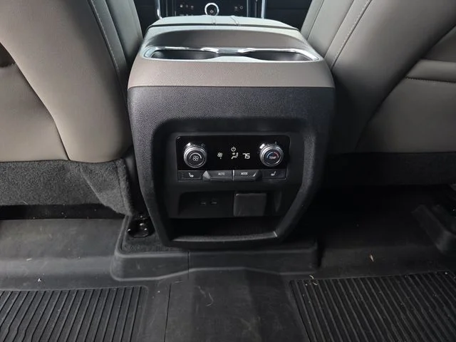 Used 2024 Sterling Metallic GMC Elevation image 19