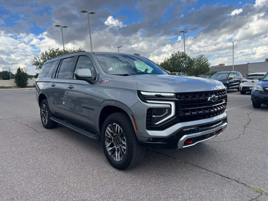 Used 2025 Sterling Gray Metallic Chevrolet Z71 image 3
