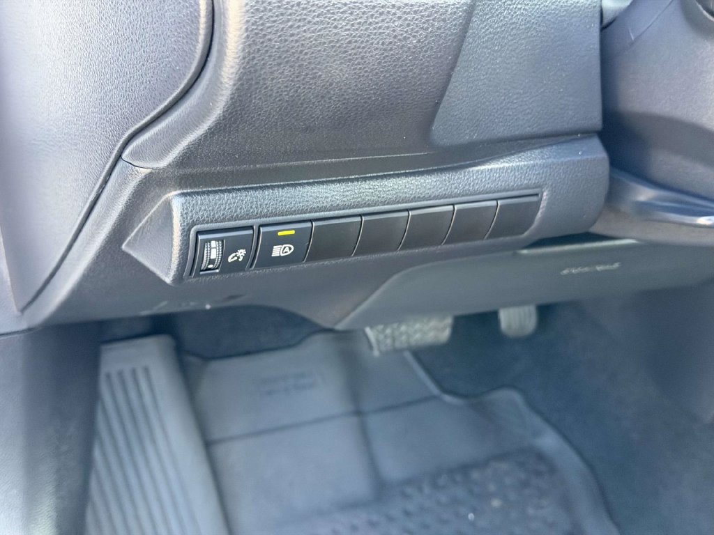 Certified Used 2025 Silver Toyota LE image 19