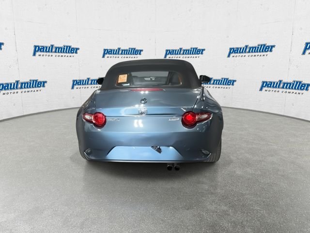 Used 2016 Blue Mazda Grand Touring image 10