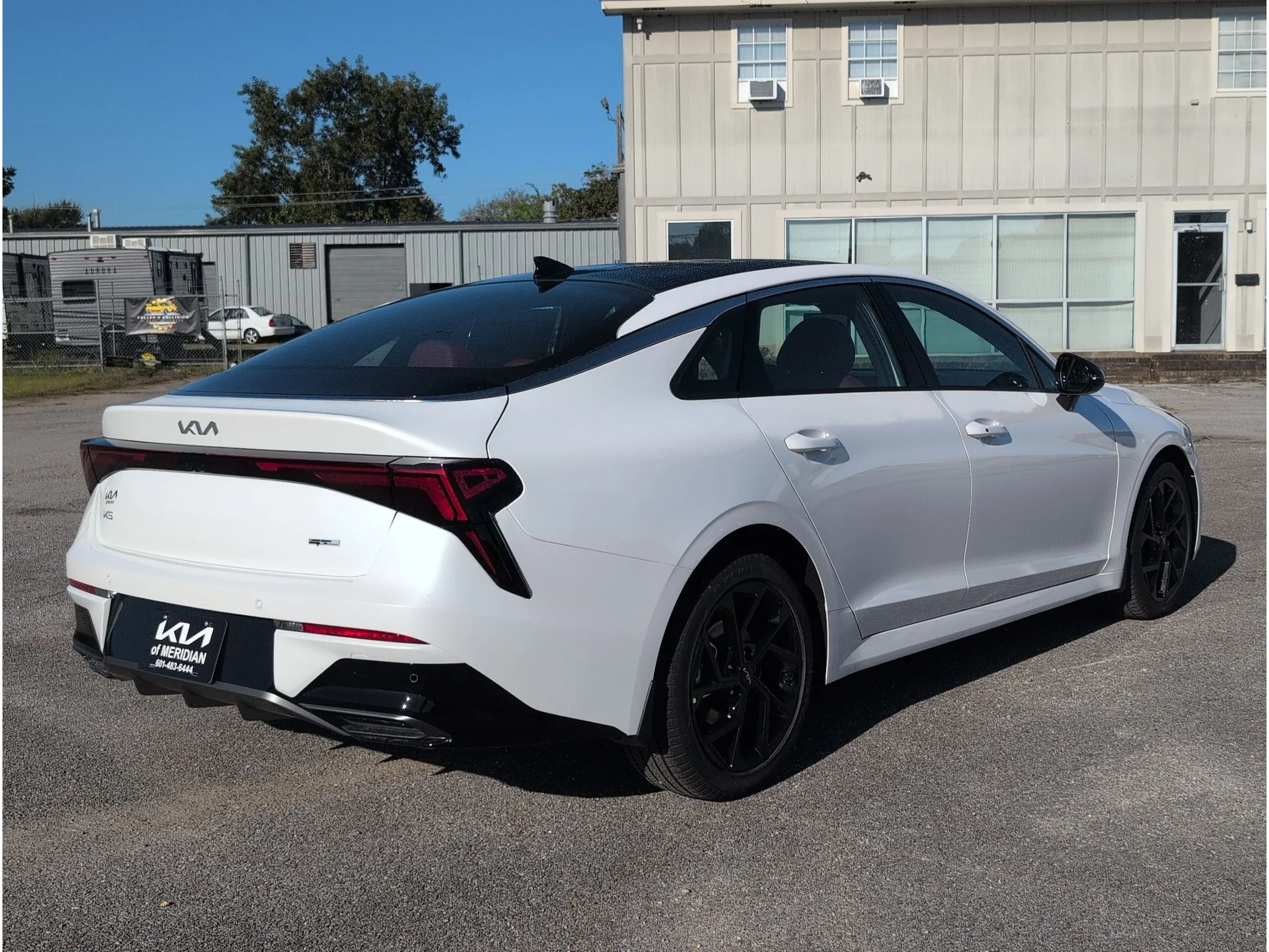 New 2027 Snow White Pearl Kia GT-Line image 5