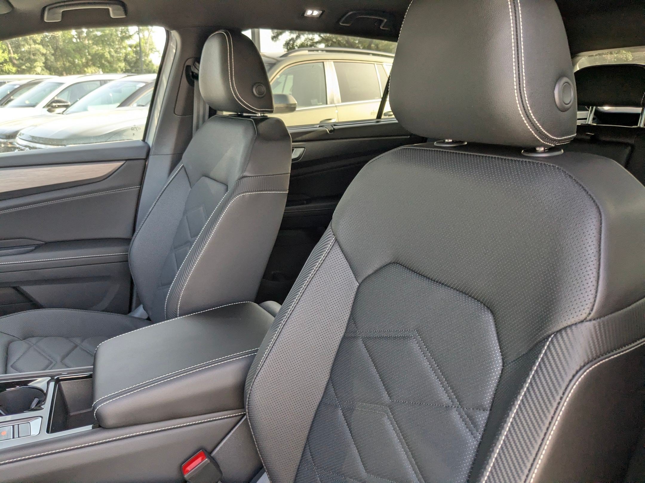 New 2026 SILVER MIST Volkswagen 2.0T SE w/Technology image 7