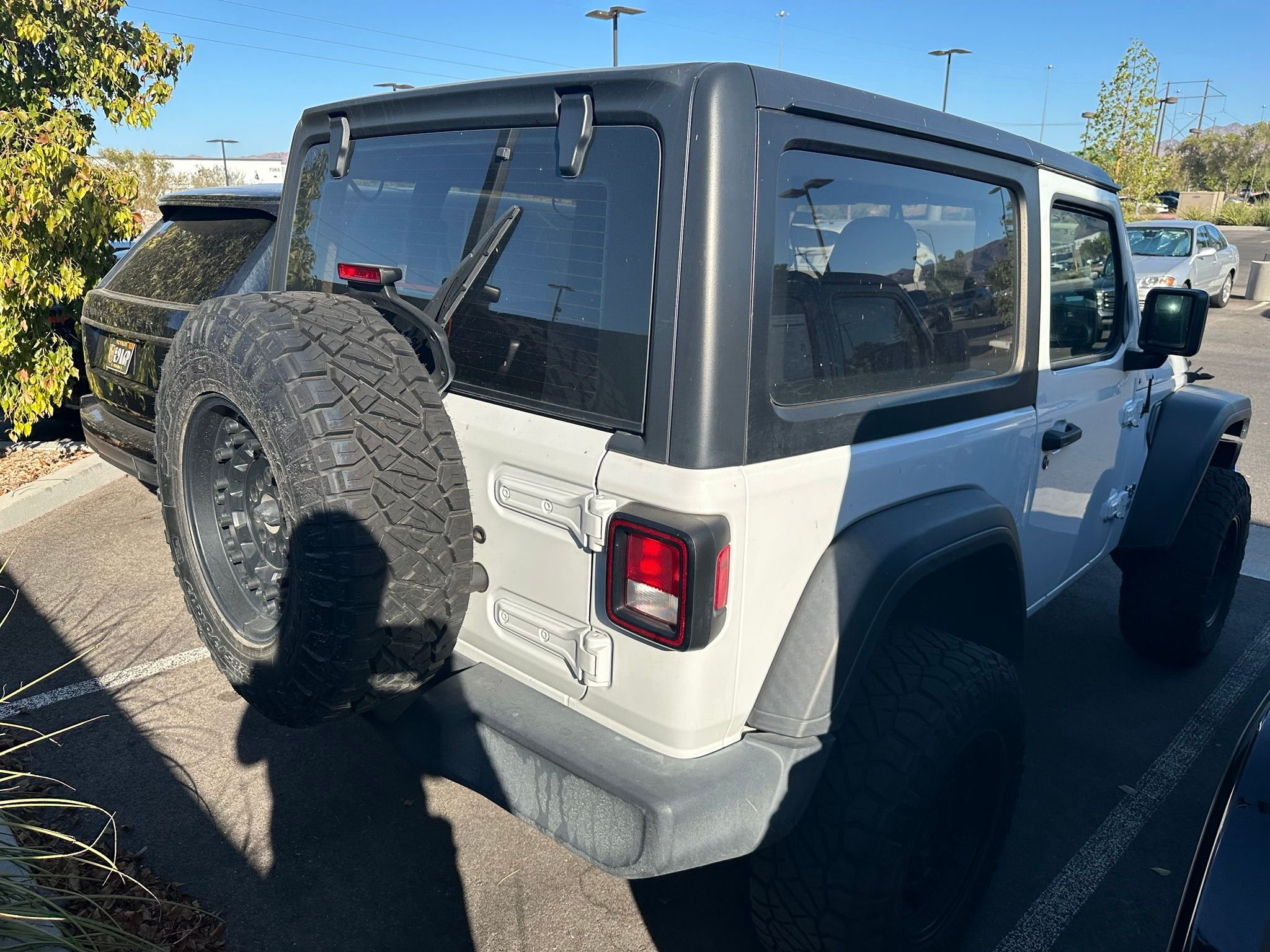 Used 2020 Bright White Clearcoat Jeep Sport image 6