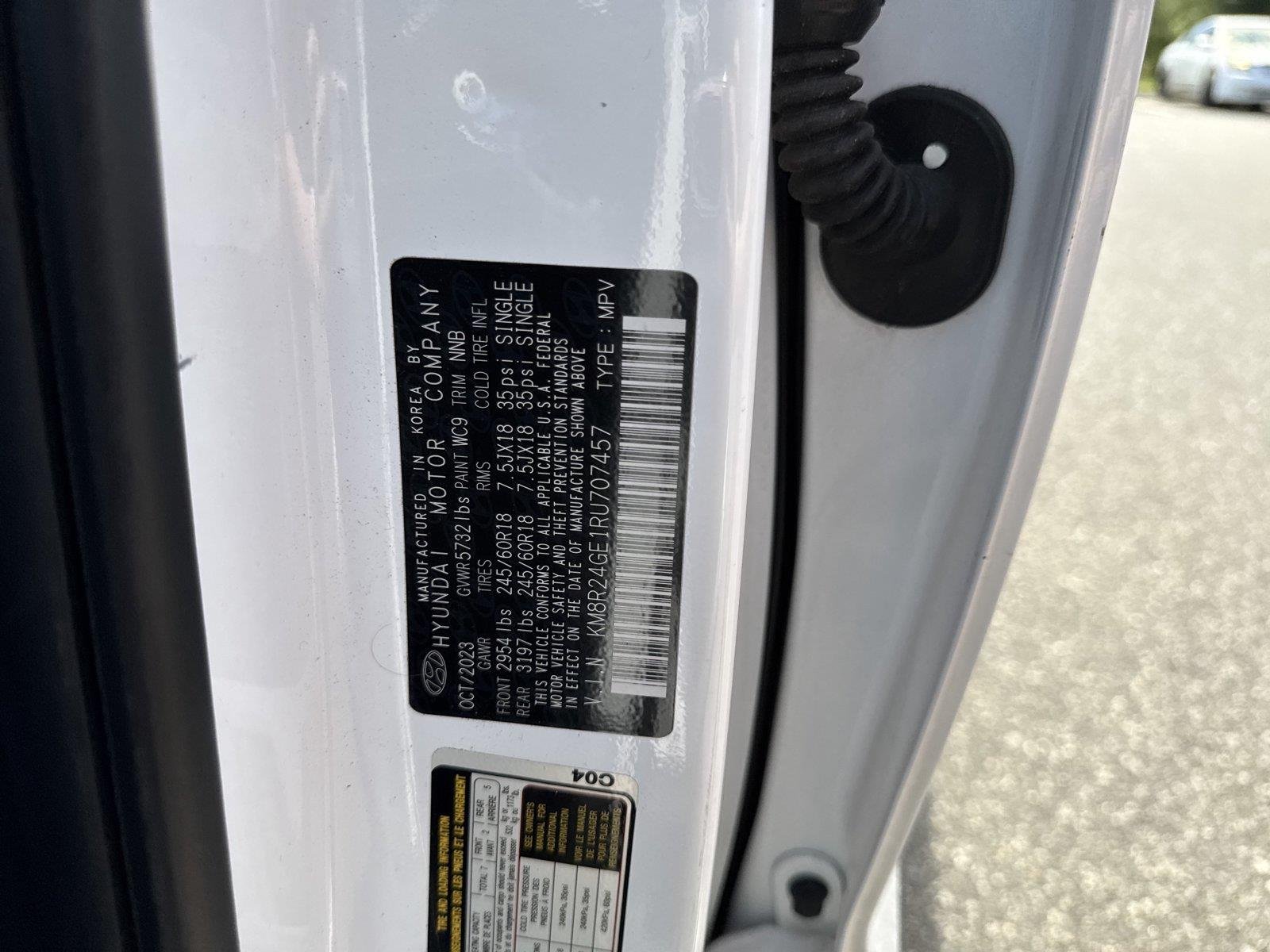 Used 2024 Hyper White Hyundai SEL 7P image 33