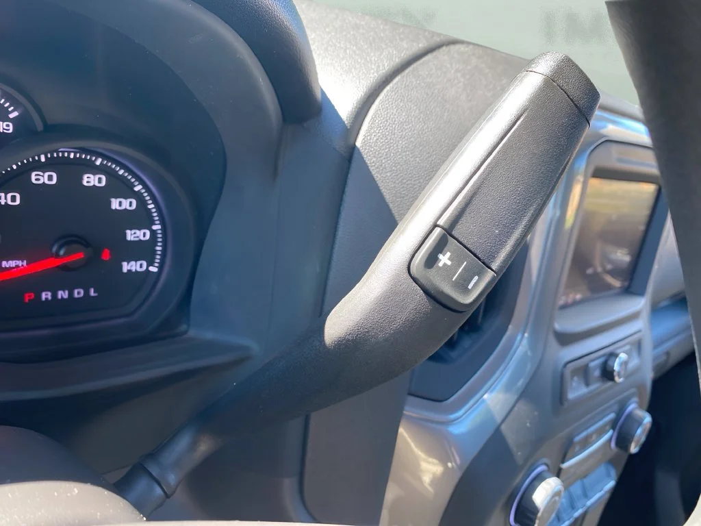 Used 2025 Summit White Chevrolet WT image 17