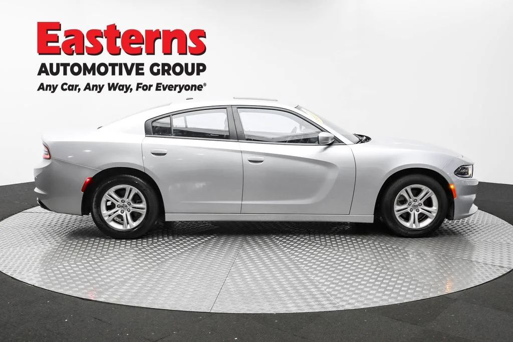 Used 2022 Silver Dodge SXT image 4