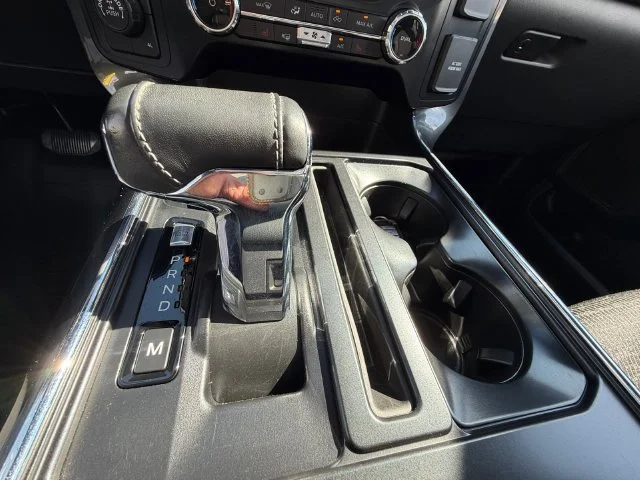 Used 2022 Gray Ford XLT image 19