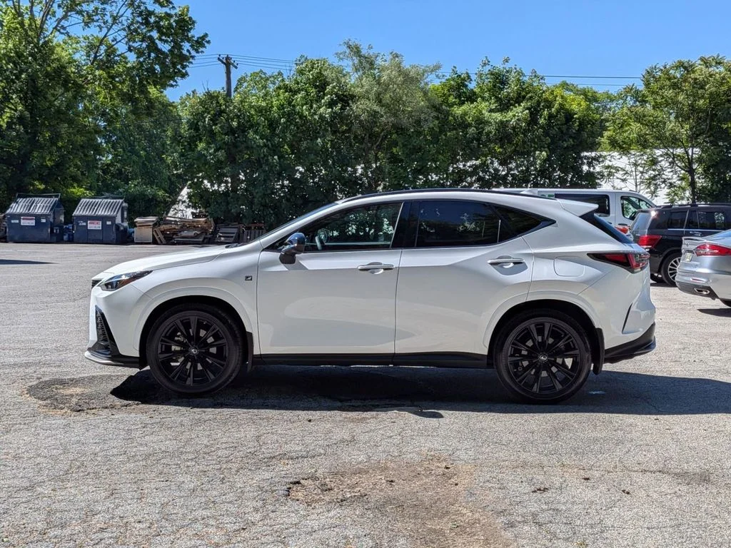 Used 2023 White Lexus 350 F SPORT Handling image 9