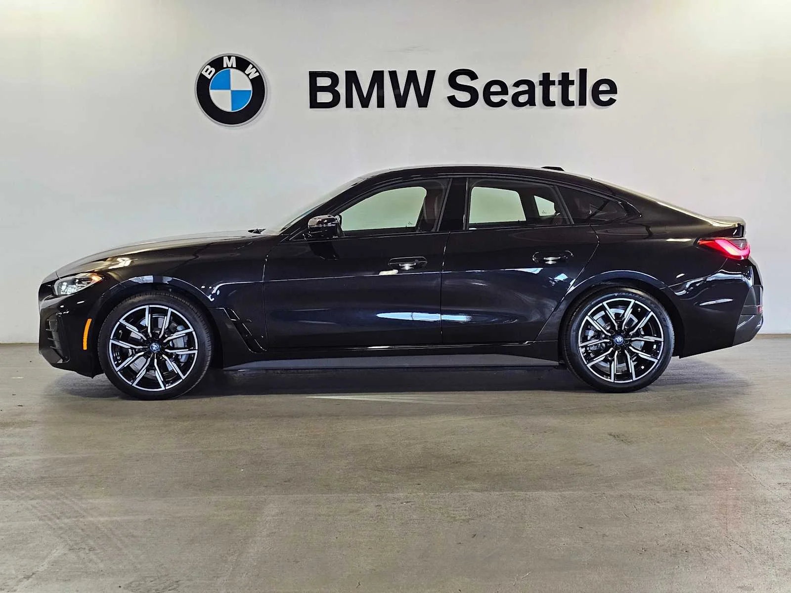 Certified Used 2024 Black Sapphire Metallic BMW eDrive35 image 3