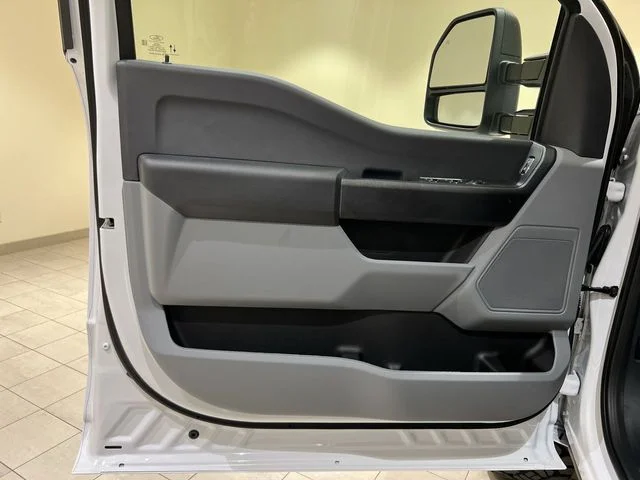 New 2026 Oxford White Ford F-250® XL image 18