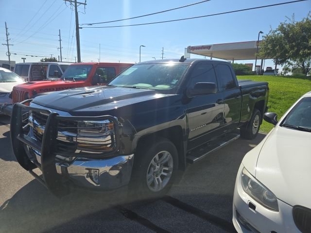 Used 2017 Black Chevrolet LT image 2