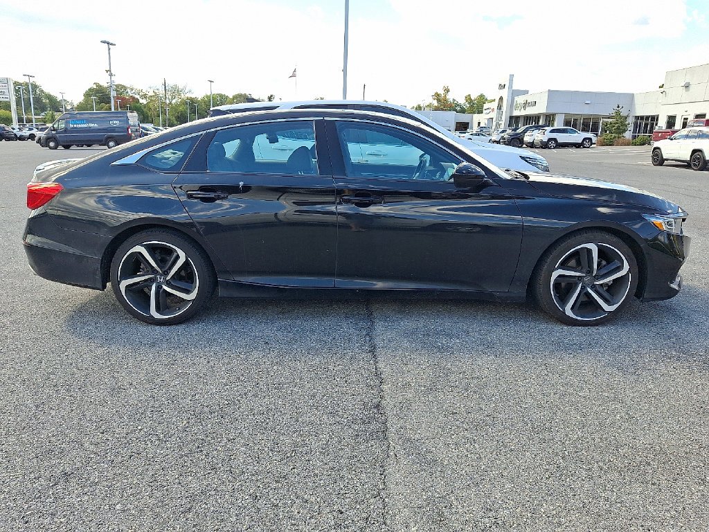 Used 2022 Black Honda Sport image 7