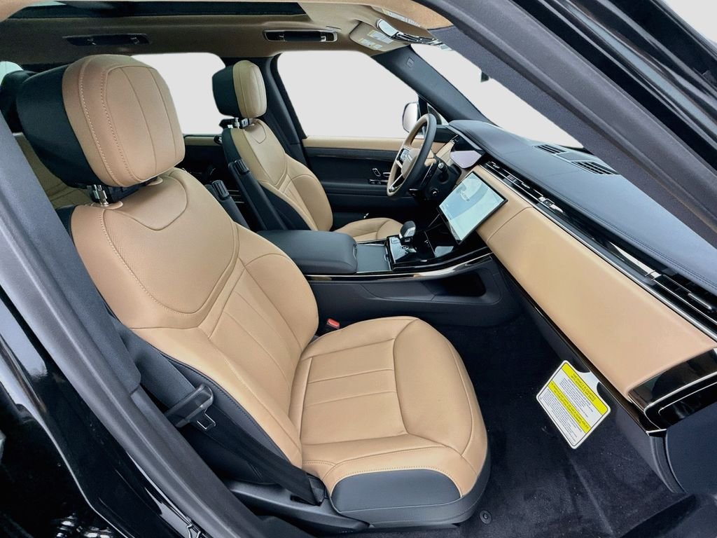 New 2026 Santorini Black Land Rover Dynamic SE image 20