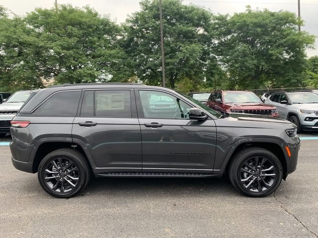 New 2026 Baltic Gray Metallic Clearcoat Jeep Limited Reserve image 7