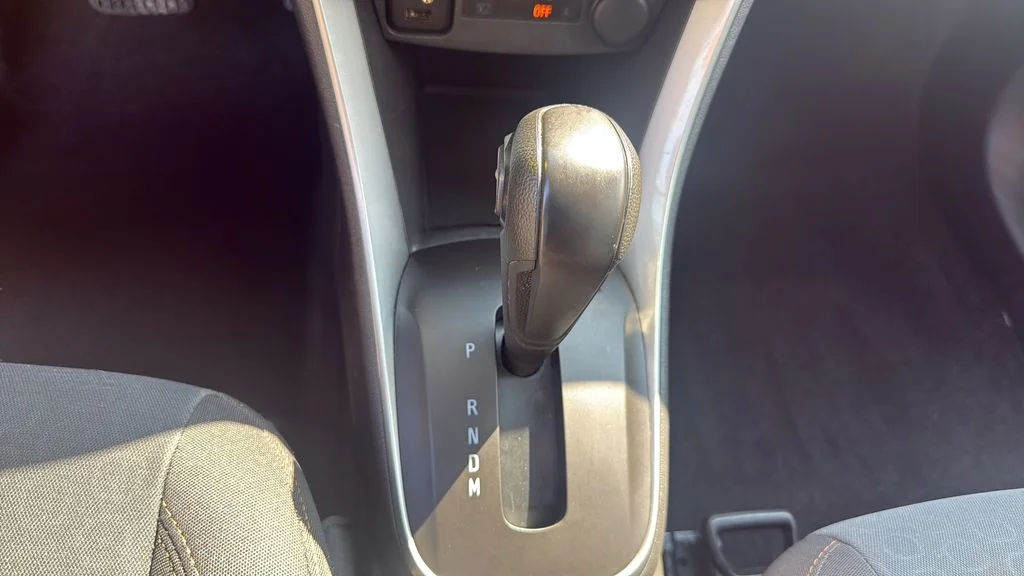 Used 2018 White Chevrolet LS image 23