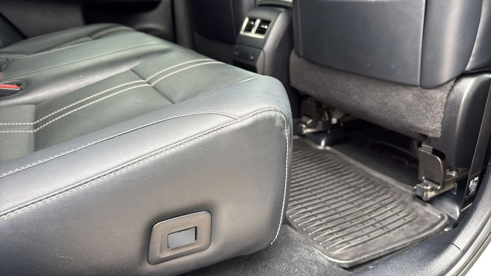 Used 2020 Silver Lexus 350 image 26