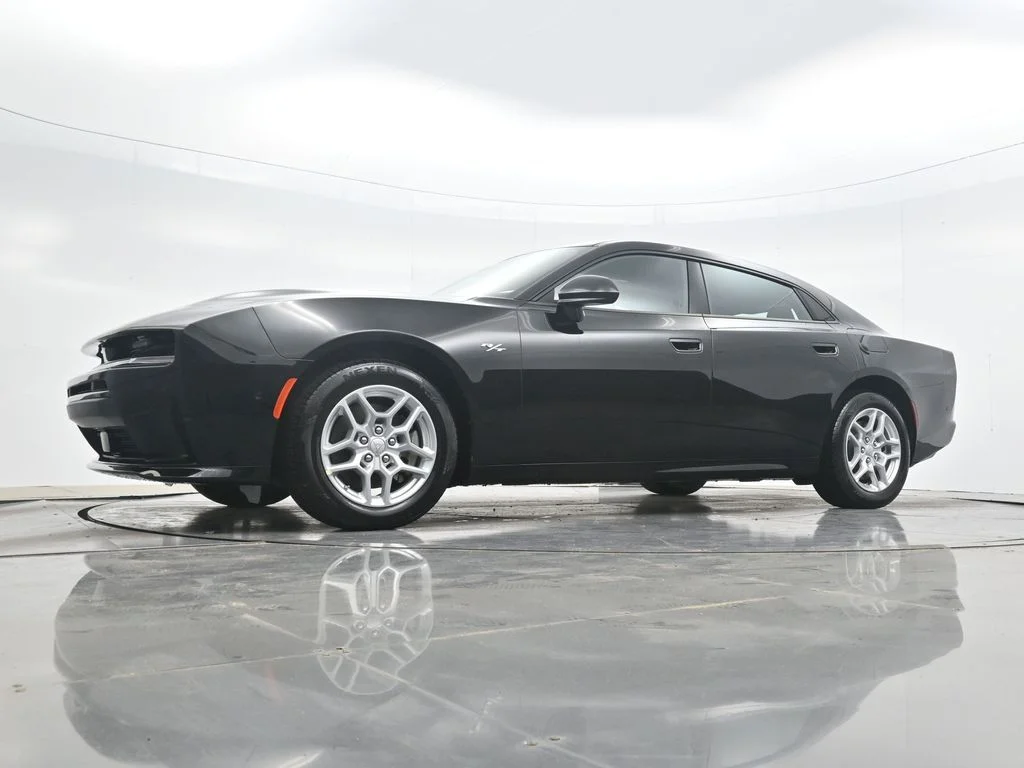New 2026 Diamond Black Crystal Pearlcoat Dodge R/T image 33