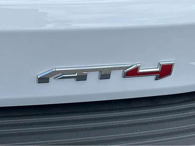 New 2026 Summit White GMC AT4 image 9