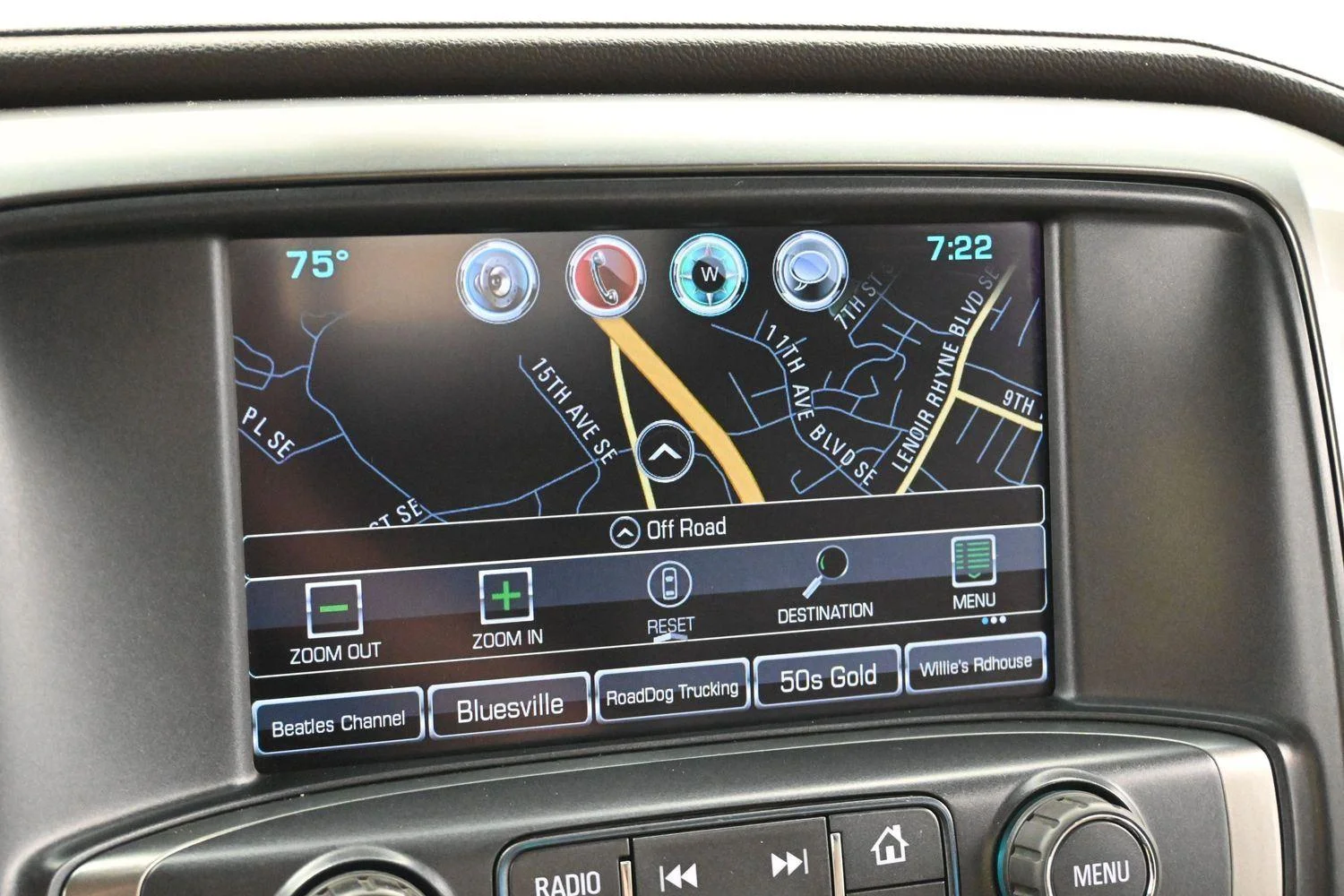 Used 2018 SUMMIT WHITE Chevrolet LTZ image 25
