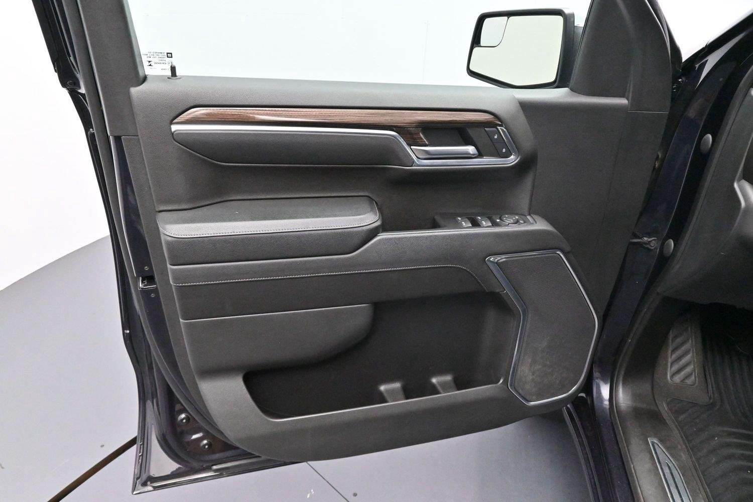 Used 2023 DARK ASH METALLIC Chevrolet LT image 9