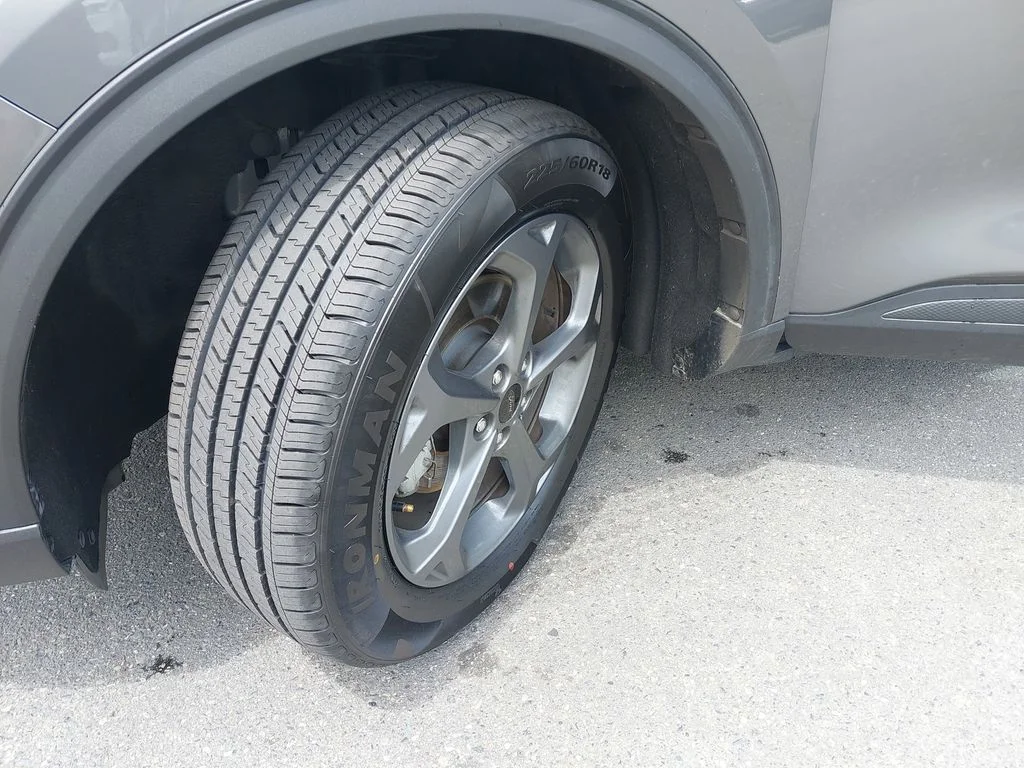 Used 2025 Gray Ford ST-Line image 30