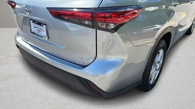 Used 2023 Silver Toyota LE image 38